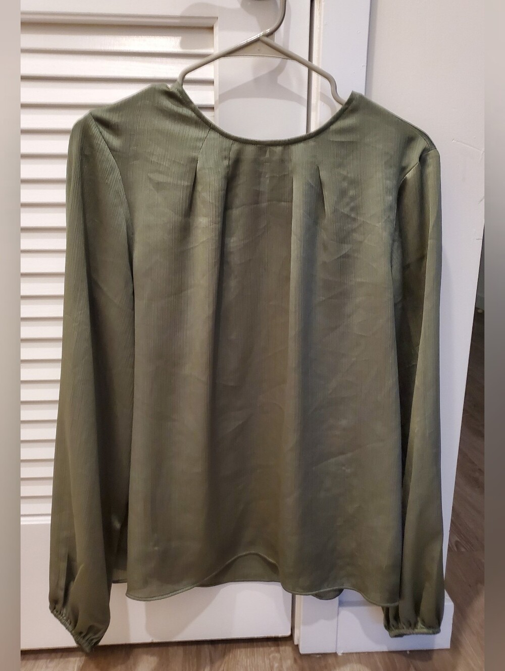 Express Satin Textured Gathered Neck Balloon Sleeve Top Olive Green L